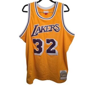 Mitchell & Ness Magic Johnson Lakers 1984-85 Swingman Jersey Mens 2XL Yellow